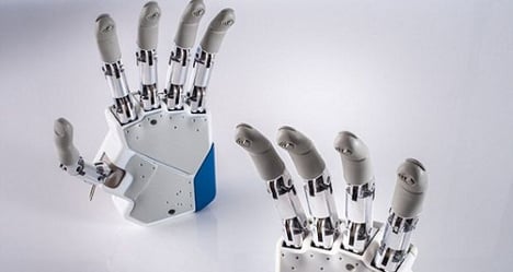 Italian scientists say bionic hand can ‘feel’