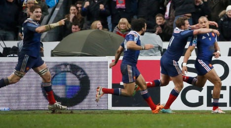 Six Nations: France beat England with late try