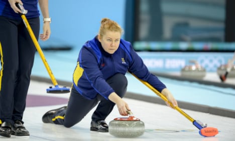 Swedes, Canadians vie for curling gold hat-trick