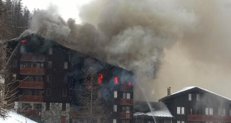 Val d'Isère: Blaze rips through ski apartments