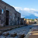 Renzi asks private sector to help save Pompeii