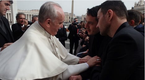 Rogue Paris trader walks home after meeting Pope
