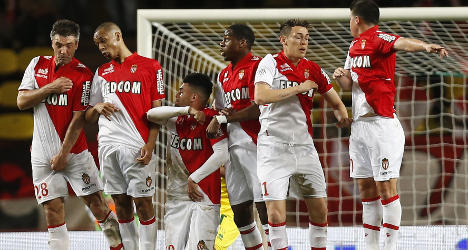 Monaco win to delay PSG's title triumph