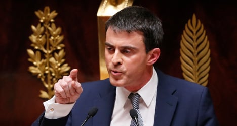 French PM pledges cuts in taxes and labour costs
