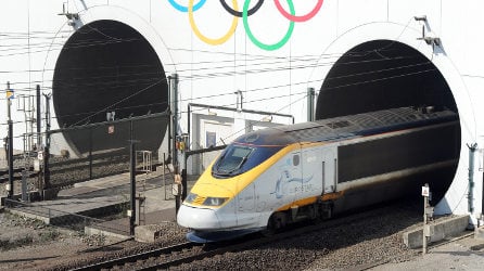 Eurostar: Major train delays after two incidents