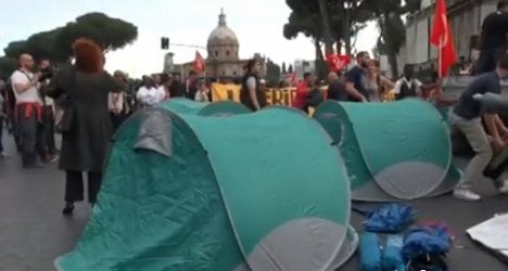 Italians protest 'war against poor' in Rome