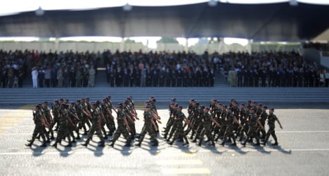 French military top brass threaten to quit over cuts