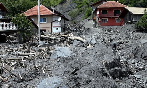 Army sends convoy to help Bosnia flood victims