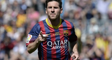 Messi signs off on new Barcelona deal