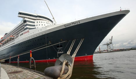 Drunk skipper bothers cruise liner
