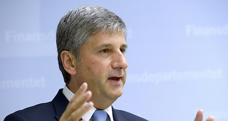 Spindelegger defends handling of Hypo scandal