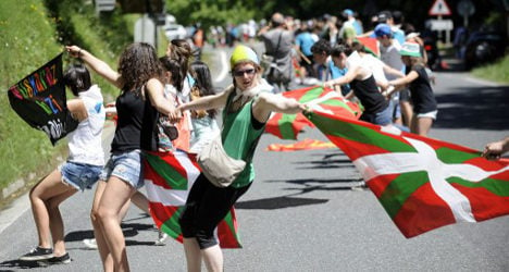 150,000 Basques call for split from Spain