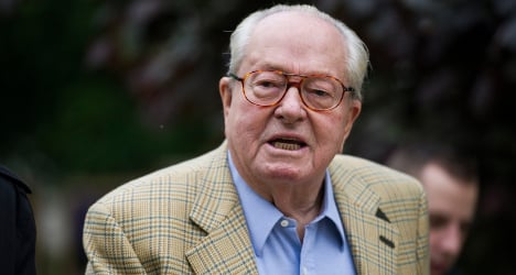 Ex-leader Le Pen makes gas chambers ‘pun’