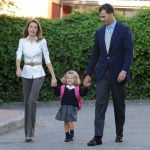 Spanish Crown Prince Felipe and Princess Letizia drop off their daughter Leonor on her first day at school in Madrid in September 2008. Photo: Philippe Desmazes/AFP