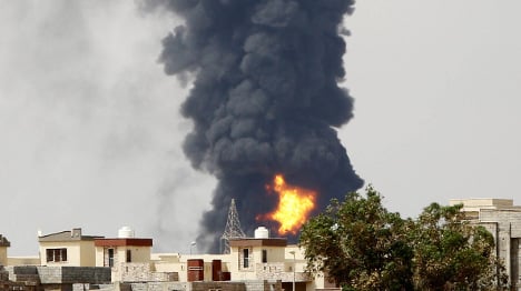 Italy denies sending fire-fighting jets to Libya