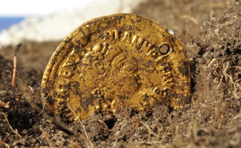 Gold coin may be key to solve Sweden's 'Pompeii'