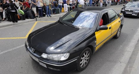 Barcelona taxis stage ‘slow strike’ against Uber