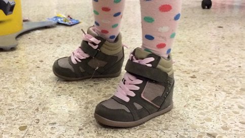Swedish store scraps high heels for toddlers