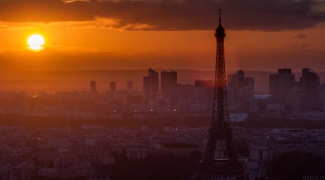 Beauty of Paris captured in time lapse video