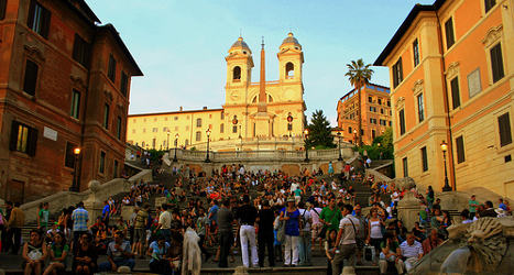 Rome's Spanish Steps closed to traffic