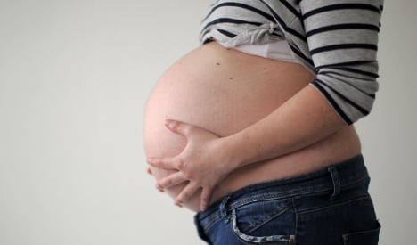 Sterilized woman gets pregnant, sues doctors