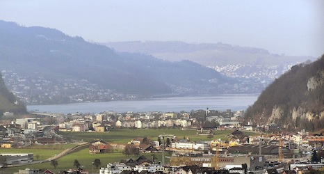 Murder probed after Lake Lucerne body found