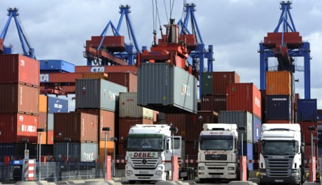 German exports top record €100 billion