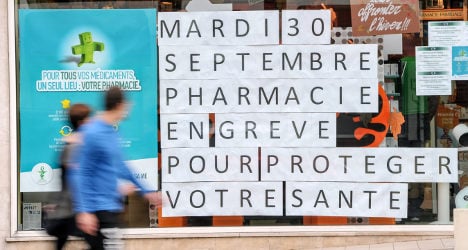 French pharmacies shut up shop in protest