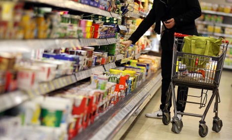 World crises hit German shoppers' mood