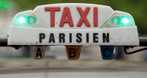 Paris to unveil new app to help find a taxi