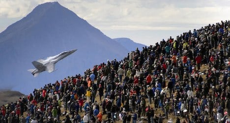 Immigration continues to boost Swiss population