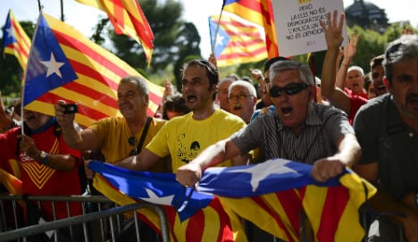 Catalonia defies Madrid and calls referendum