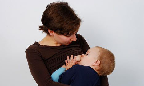 VIDEO: Danish mums' breastfeeding protest