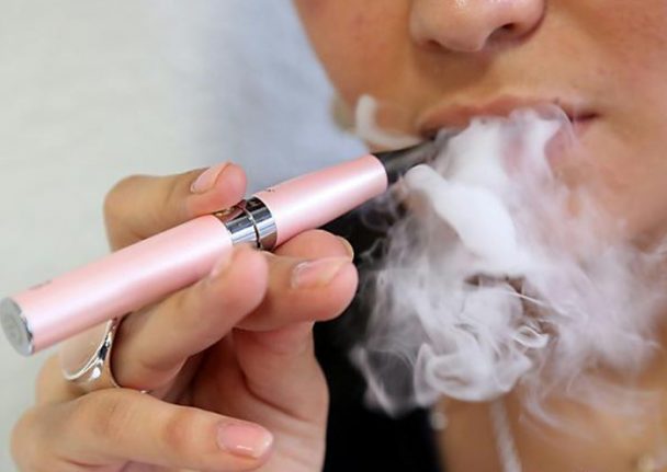 Doctors: 'E-cigarettes could be harmful'