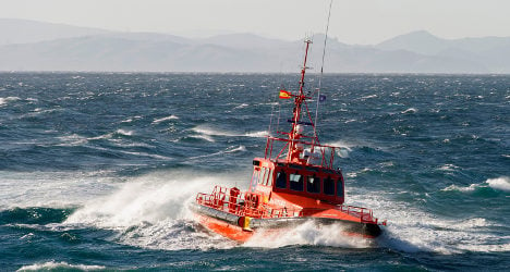 Coastguard find two dead migrants off Spain