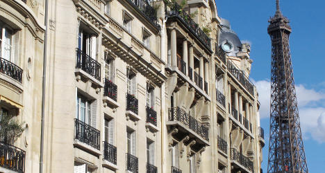 Paris property prices continue to plunge