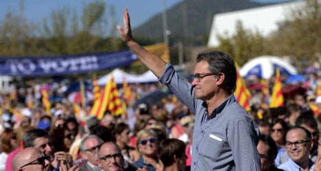 Catalan leader scraps independence vote