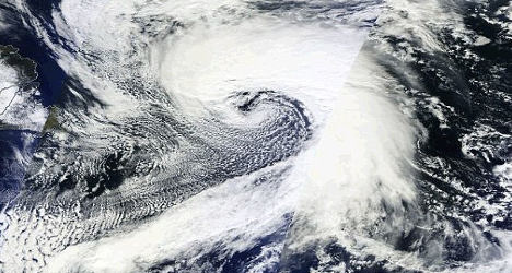 Monster storm set to bash Spanish coasts