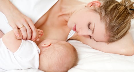 Why don't many French women breastfeed?
