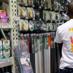 Minister wants to soften Sunday shopping ban