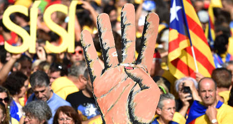Madrid aims to block new poll on Catalan self-rule