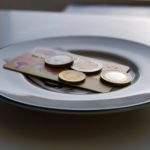 <b>Tipping over:</b> It's a moment of anguish and annoyance for the Frenchman at the end of a meal in London or Chicago: "what is a tip and why do I have to leave one?" In addition to stress over the amount (it’s upwards of 15 percent of the bill in many parts of the US) the French are a bit annoyed at the concept of having to pay for something that’s not even on the bill. Photo: Lea Latumahina/Flickr