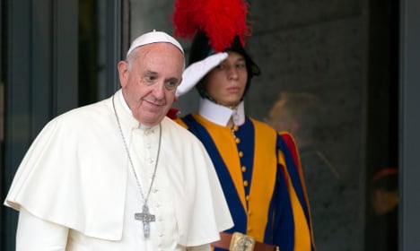 Pope skullcap to go on sale in Sweden