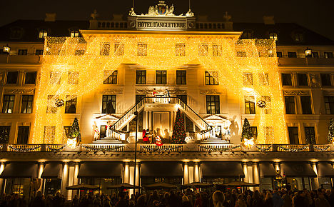 Danes' Christmas spending likely to stall