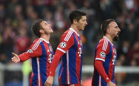 Bayern make final 16 with two games to spare