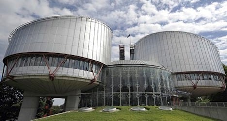 Euro court bars Swiss from deporting refugees