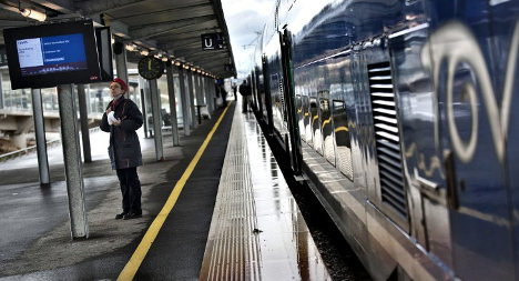 French train travel rattled by ticket inspector strike