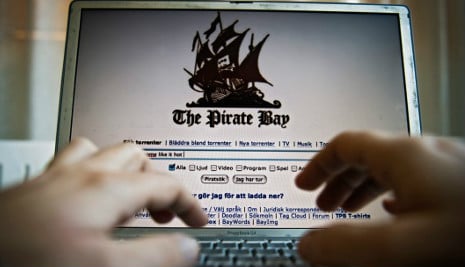 Pirate Bay: France orders providers to block site