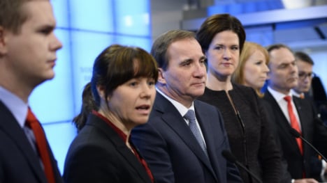 Sweden cancels snap election in March 2015