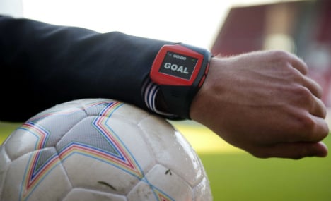DFL votes for English goal line technology